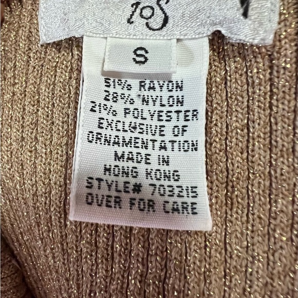 Gold and sequin square neckline sleeveless Size small. - Picture 3 of 3